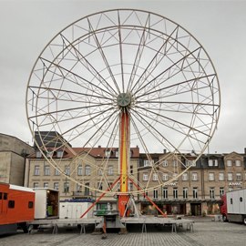 Das Riesenrad ohne Gondeln