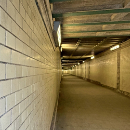 Tunnel der geraden Linien