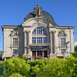 Postkartenmotiv: Das Portal des Stadttheaters