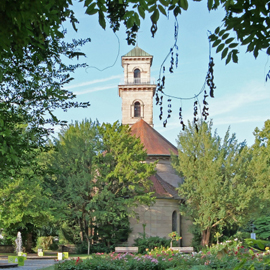 Das Bild zum Sonntag: Blick zur Auferstehungskirche