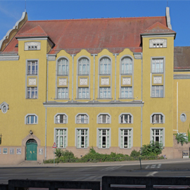 Die Ostfassade des Berolzheimerianums